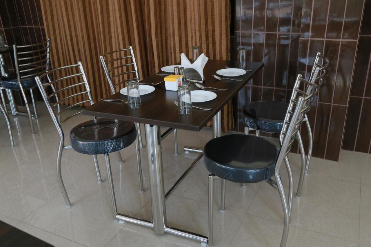 Hotel Vishnu Inn Dehradun Eksteriør billede